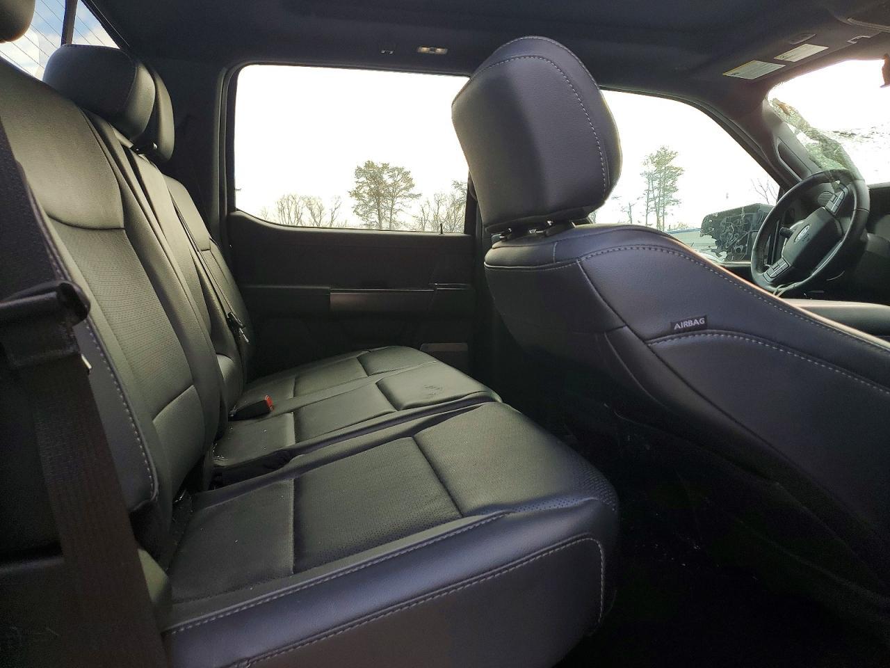 2024 FORD F-150 Lightning