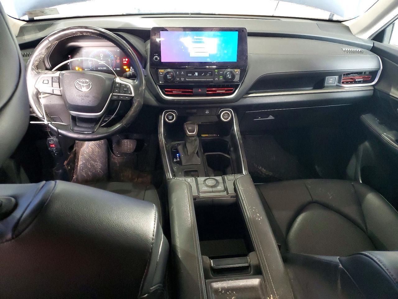 2024 TOYOTA HIGHLANDER