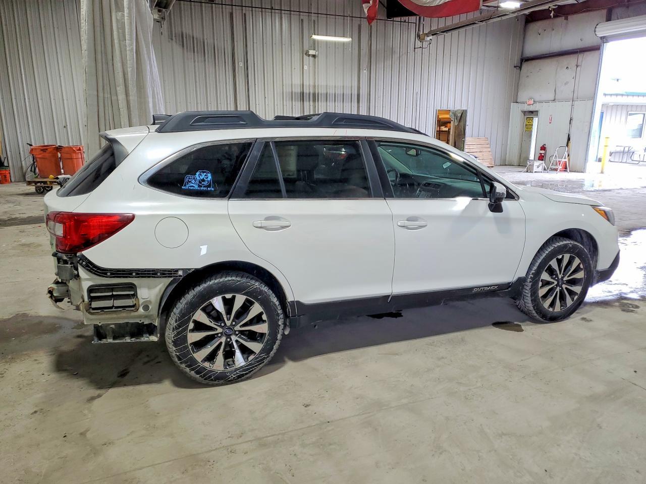 2017 SUBARU Outback