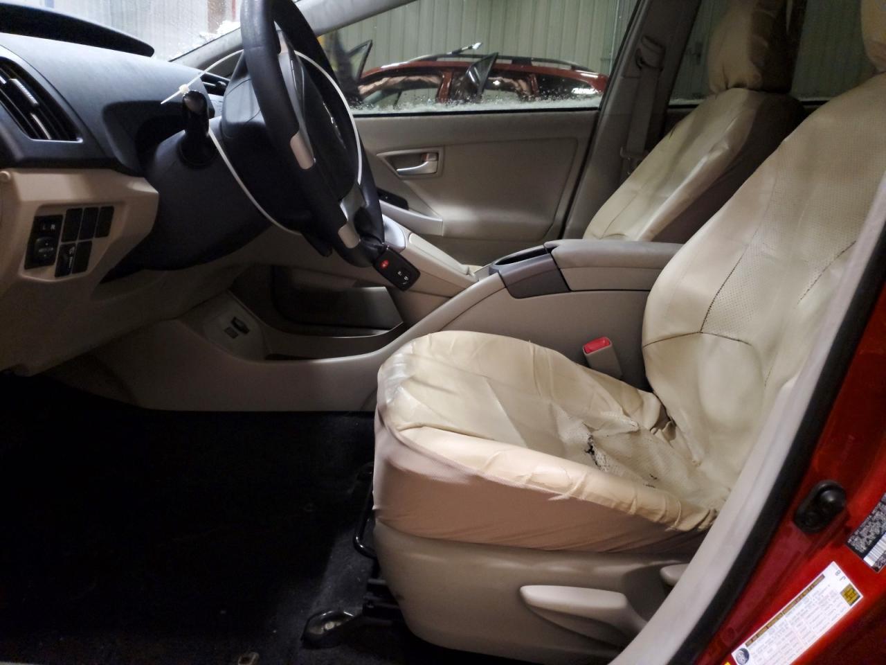 2013 TOYOTA PRIUS