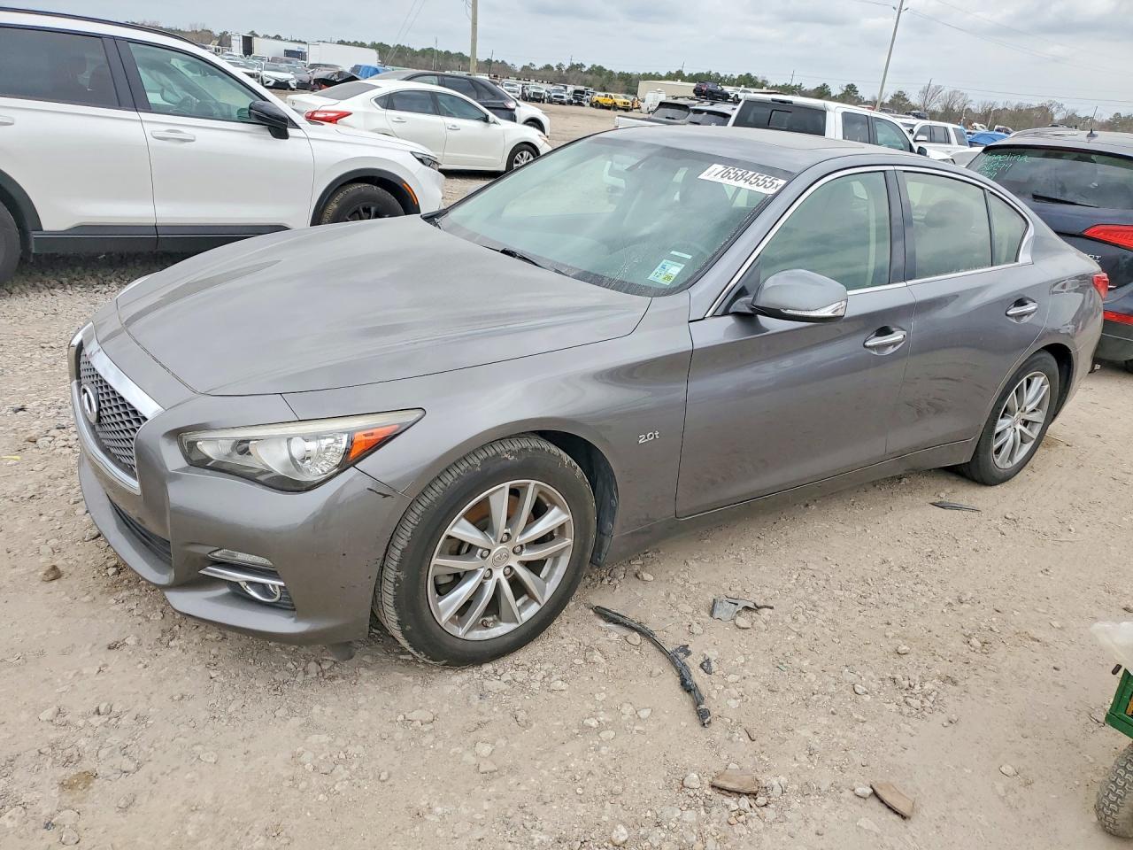 2016 INFINITI Q50