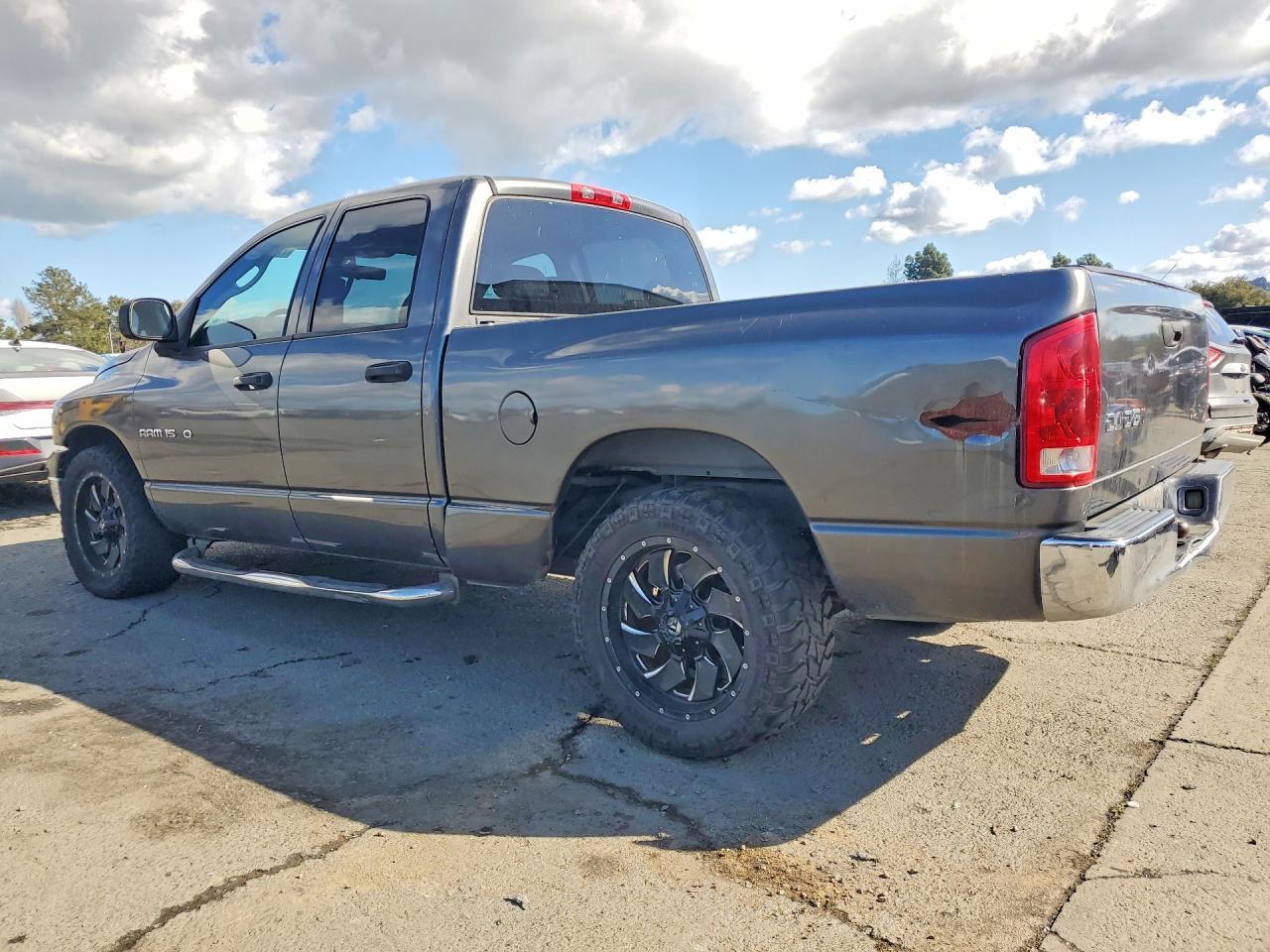 2004 DODGE RAM 1500