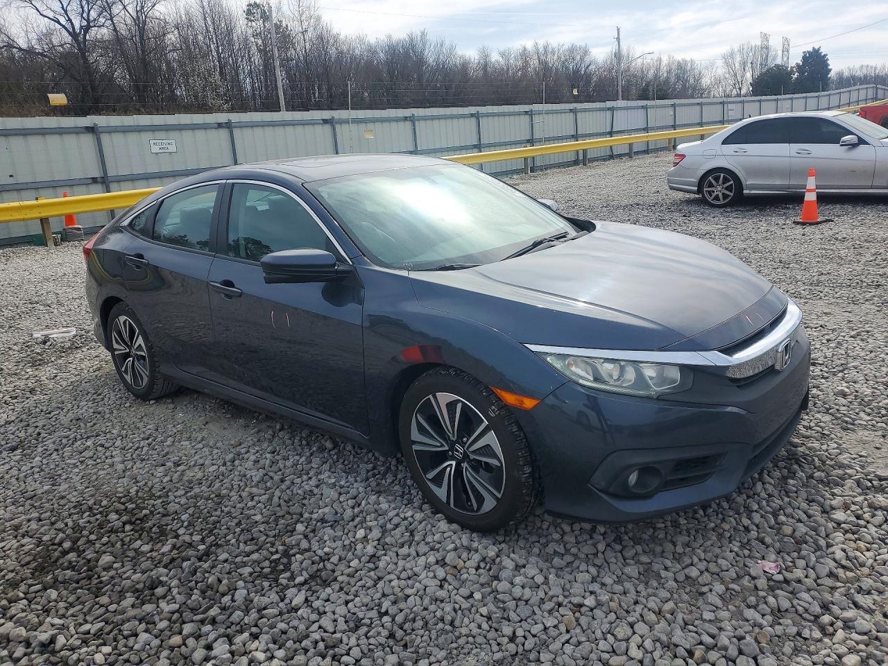 2016 HONDA CIVIC