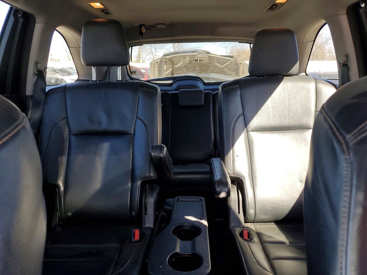 2016 TOYOTA HIGHLANDER