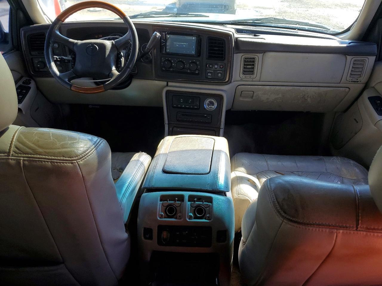 2002 CADILLAC ESCALADE