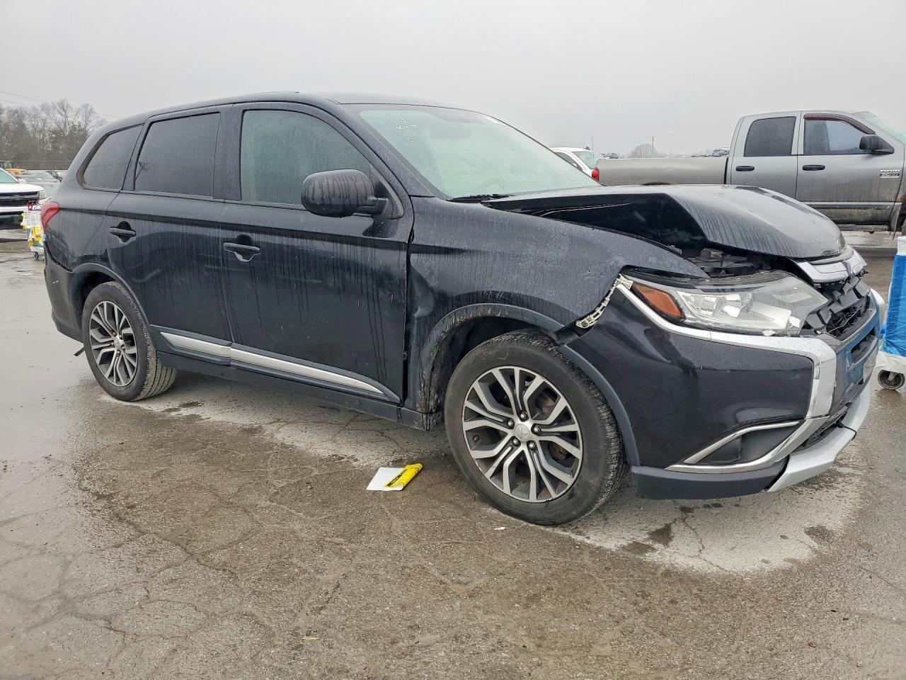 2017 MITSUBISHI outlander