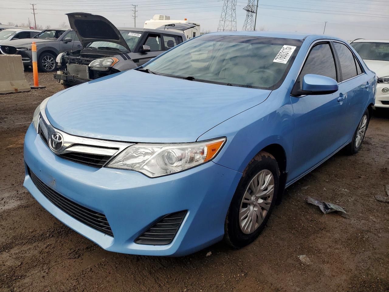 2014 TOYOTA CAMRY