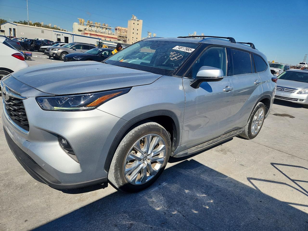 2022 TOYOTA HIGHLANDER