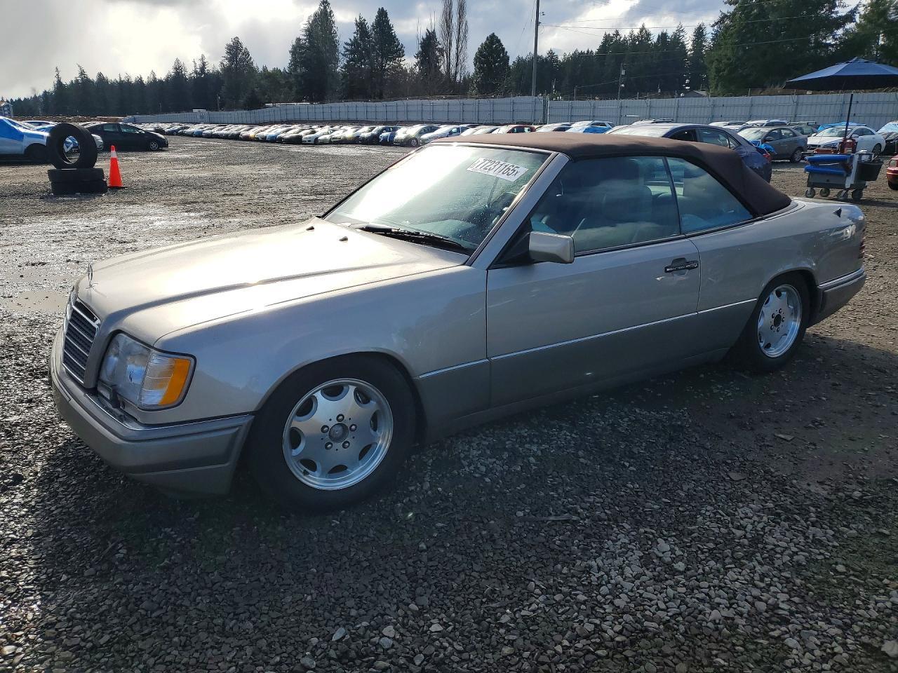 1995 MERCEDES-BENZ E-Class