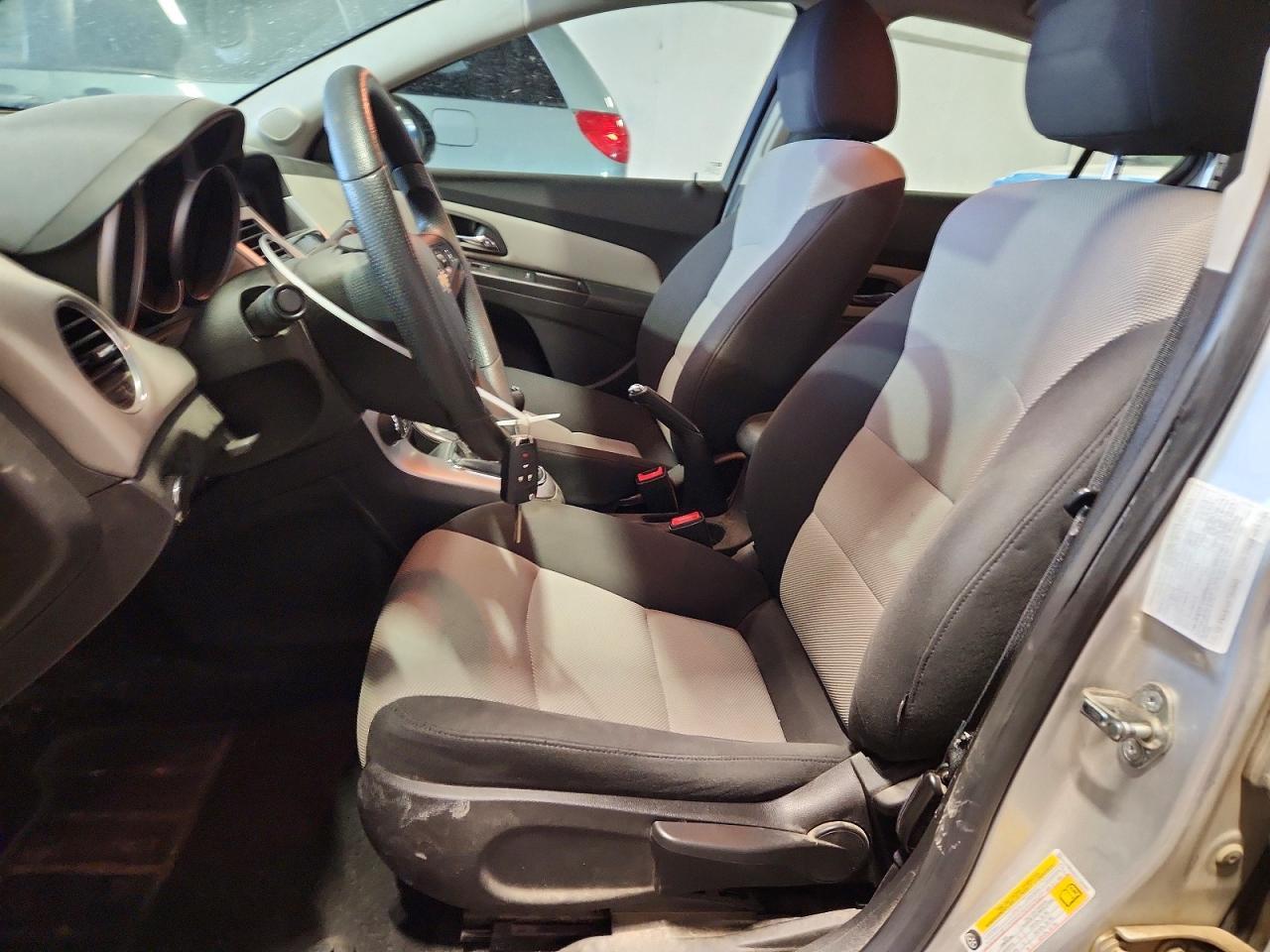 2015 CHEVROLET CRUZE