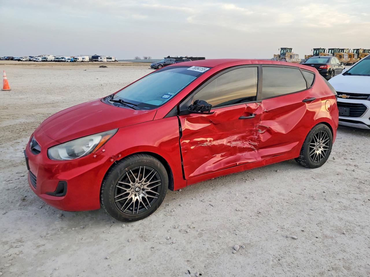 2012 HYUNDAI ACCENT