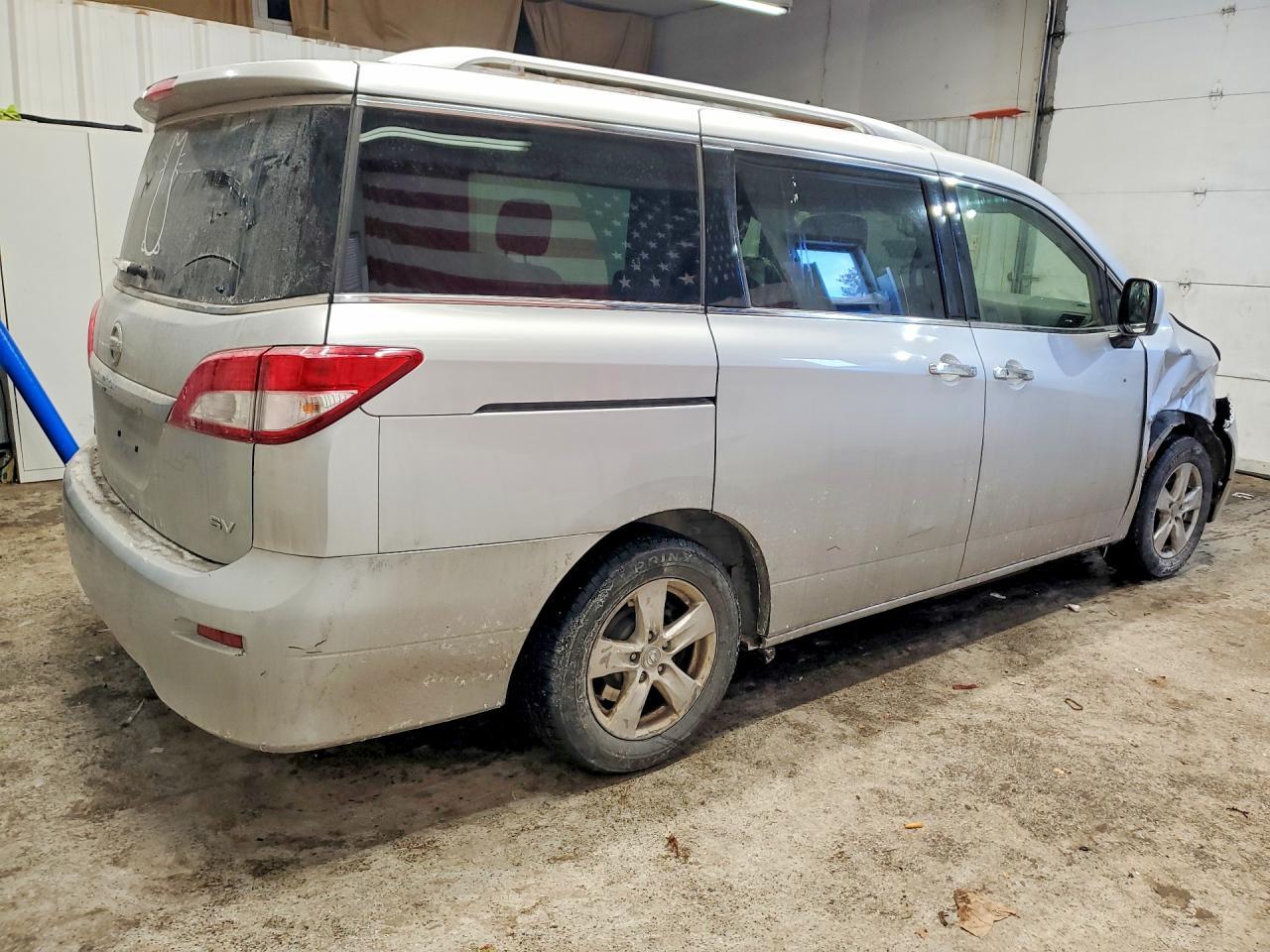 2016 NISSAN Quest