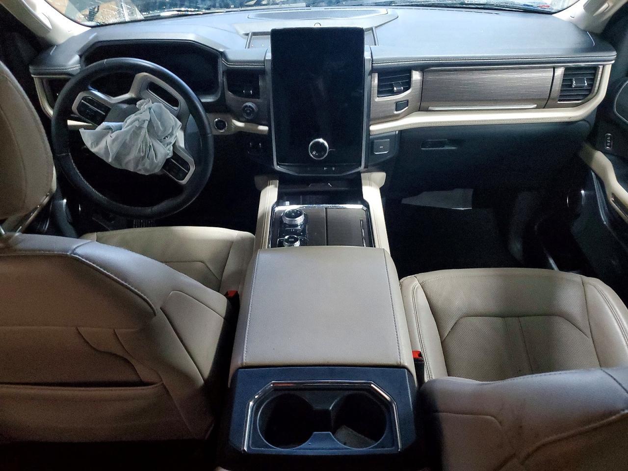 2022 FORD Expedition