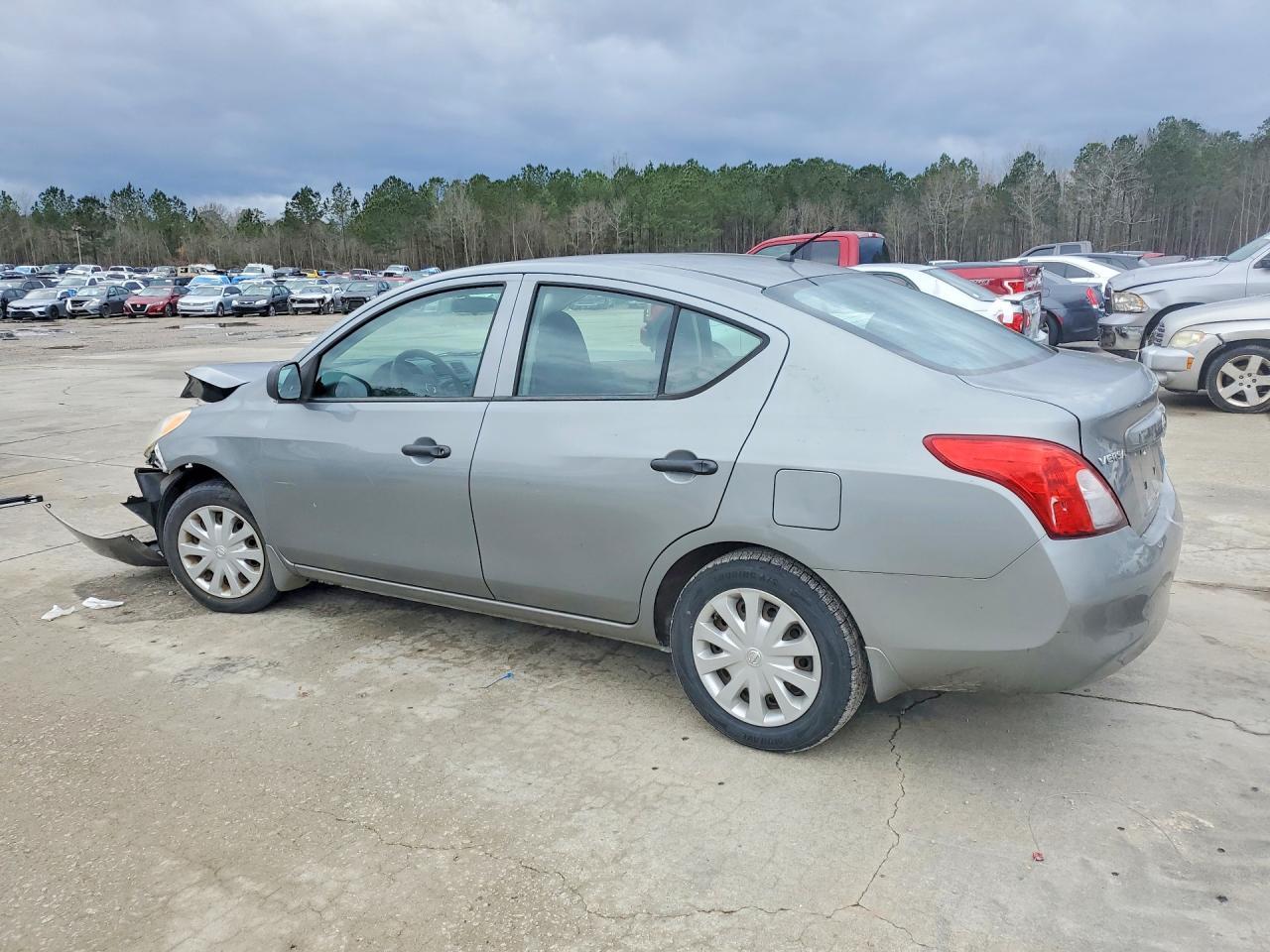 2014 NISSAN VERSA