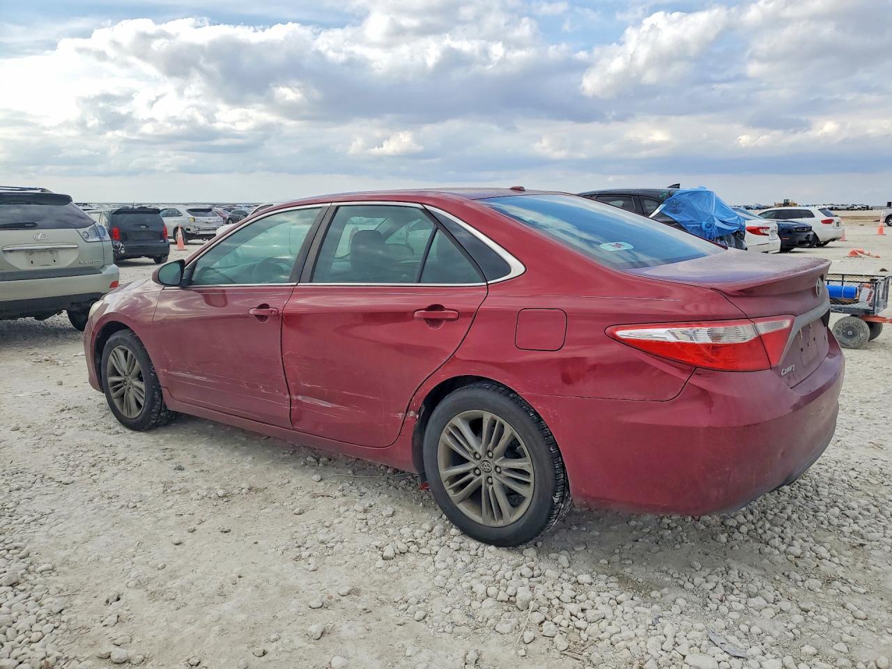 2015 TOYOTA CAMRY