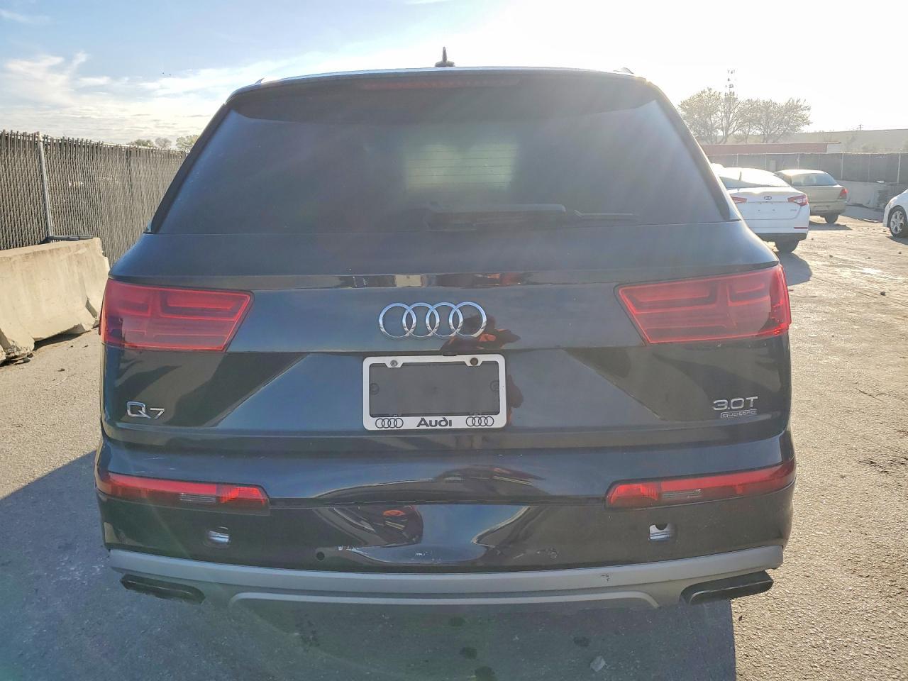 2017 AUDI Q7