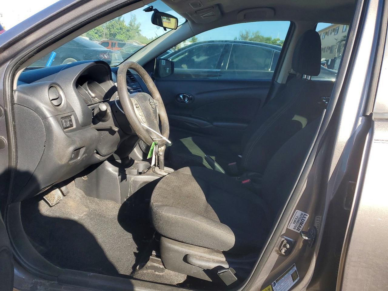 2015 NISSAN VERSA