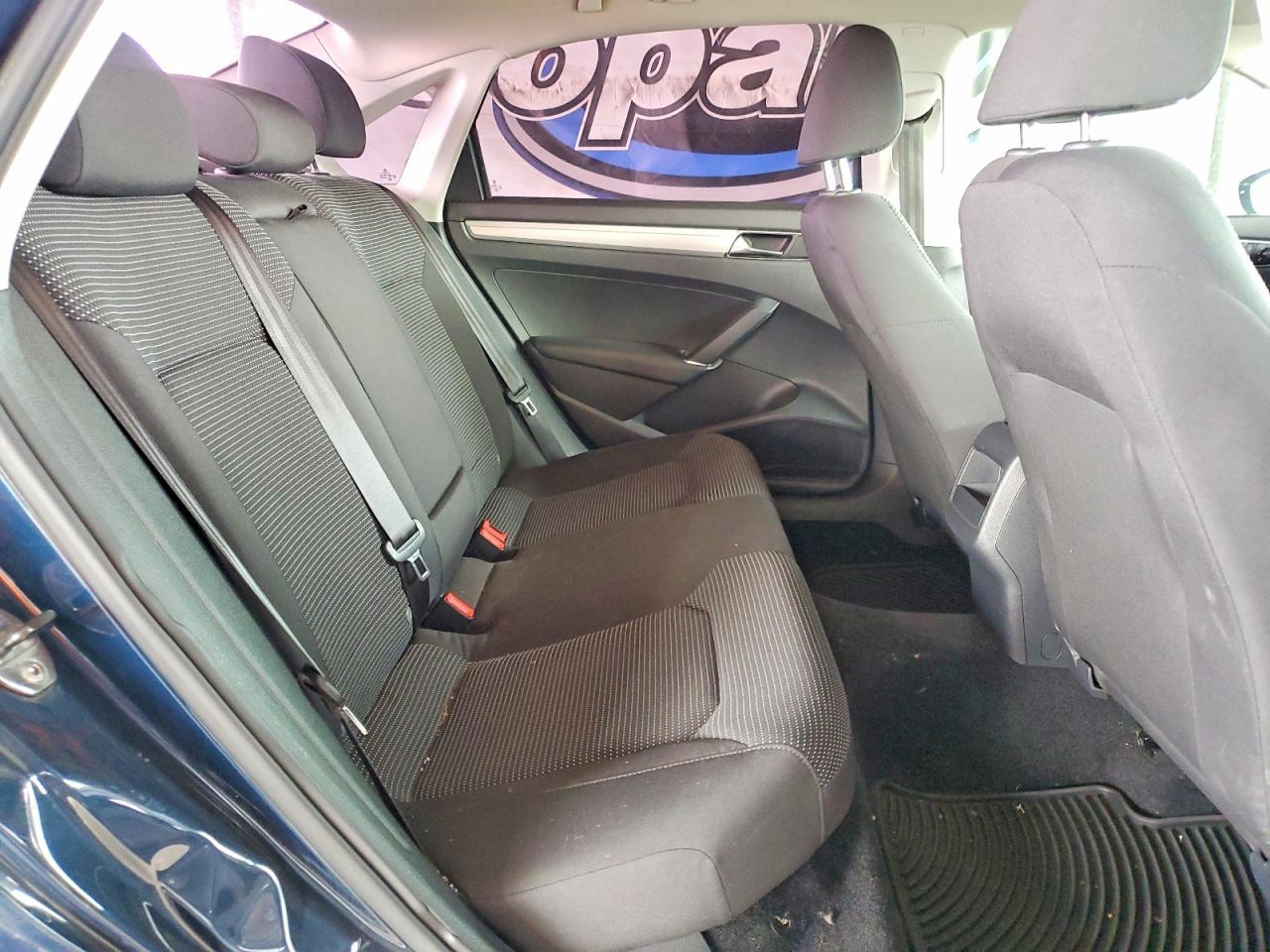 2018 VOLKSWAGEN Passat
