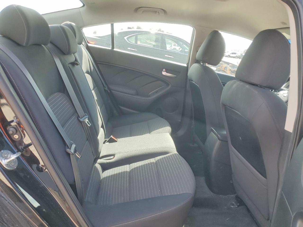 2017 KIA FORTE