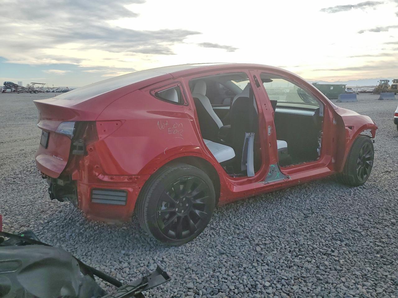 2023 TESLA MODEL Y