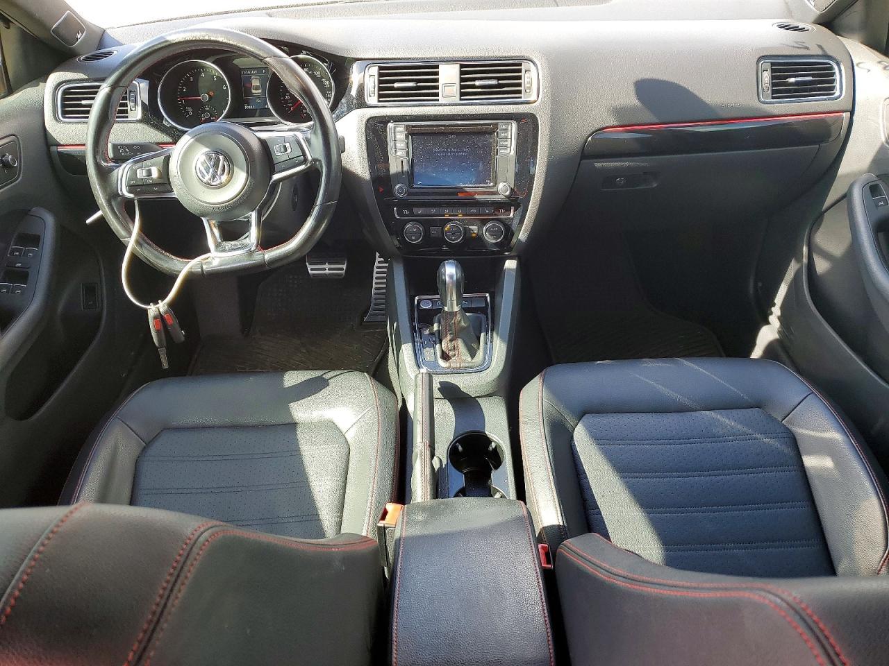 2016 VOLKSWAGEN JETTA