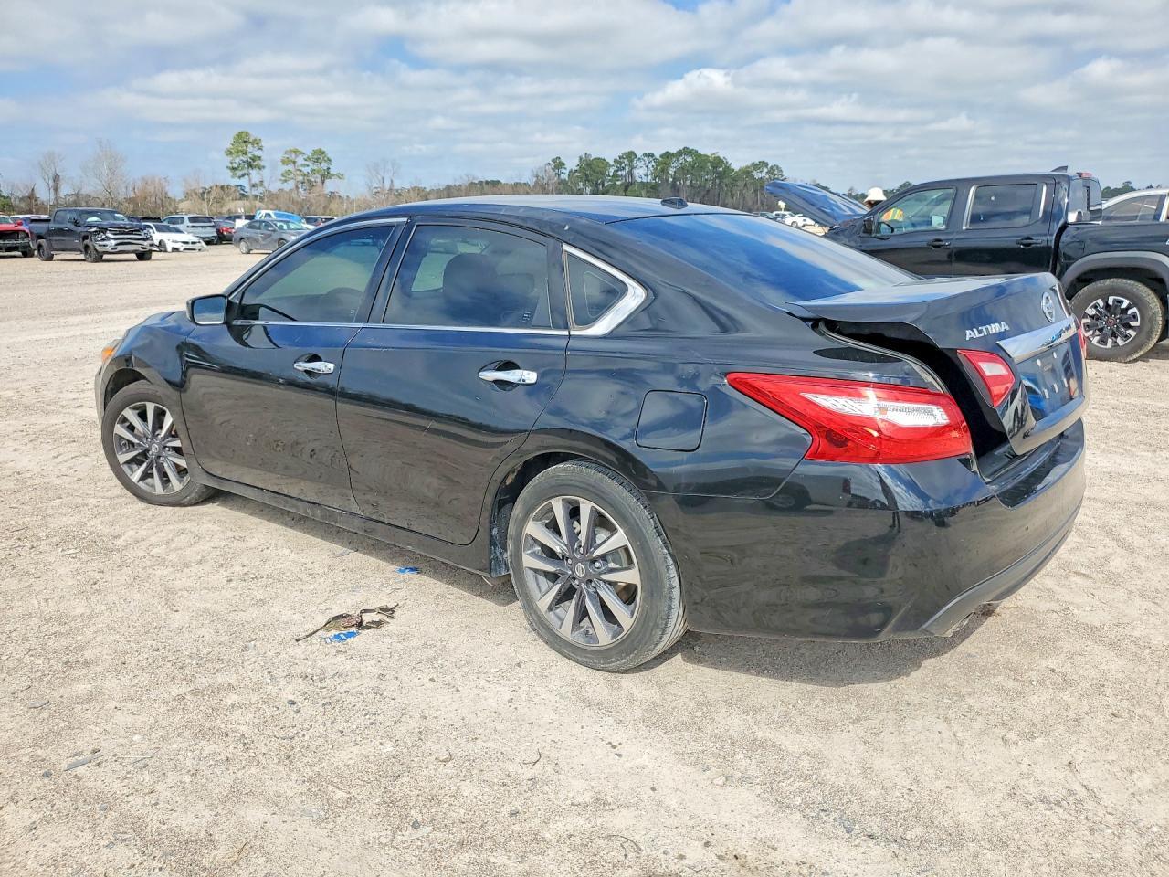 2017 NISSAN ALTIMA