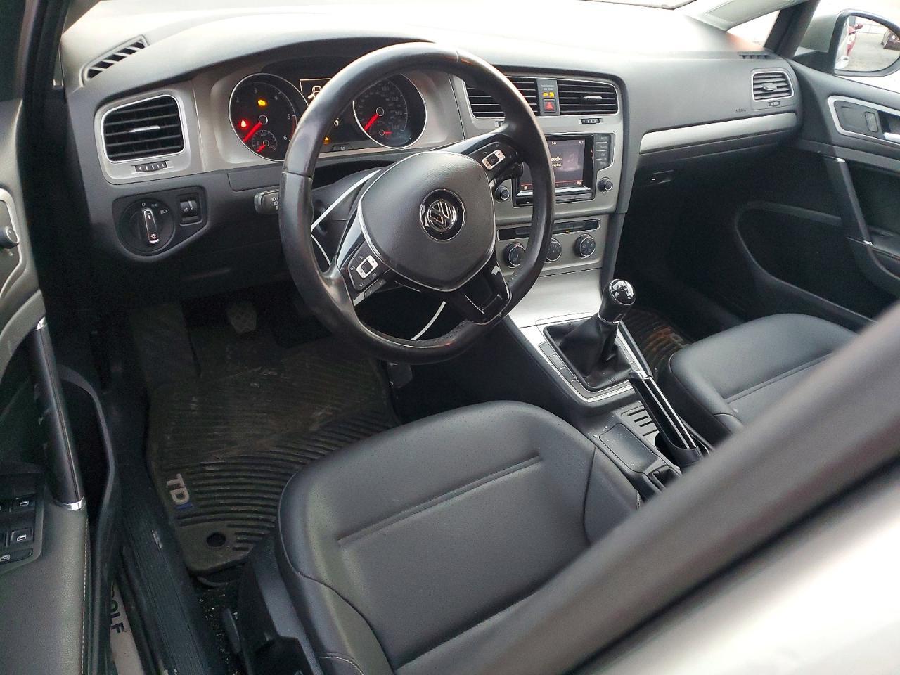 2015 VOLKSWAGEN GOLF