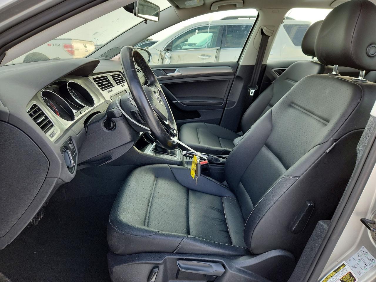 2017 VOLKSWAGEN GOLF