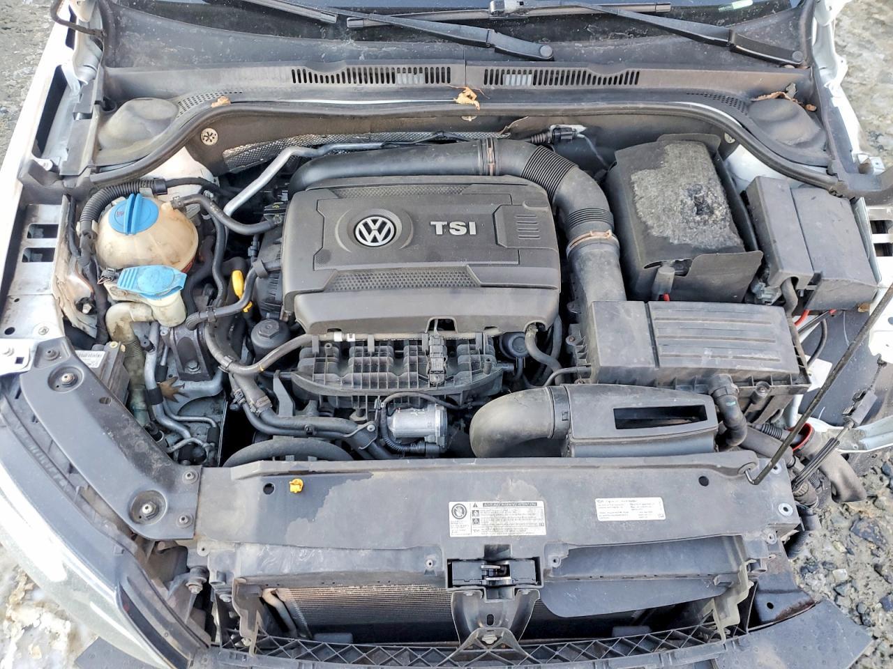 2015 VOLKSWAGEN JETTA