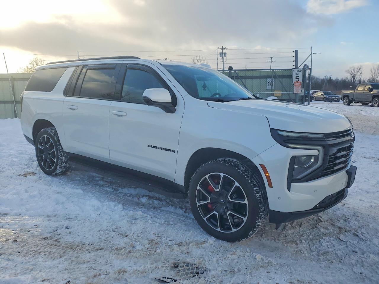 2025 CHEVROLET Suburban