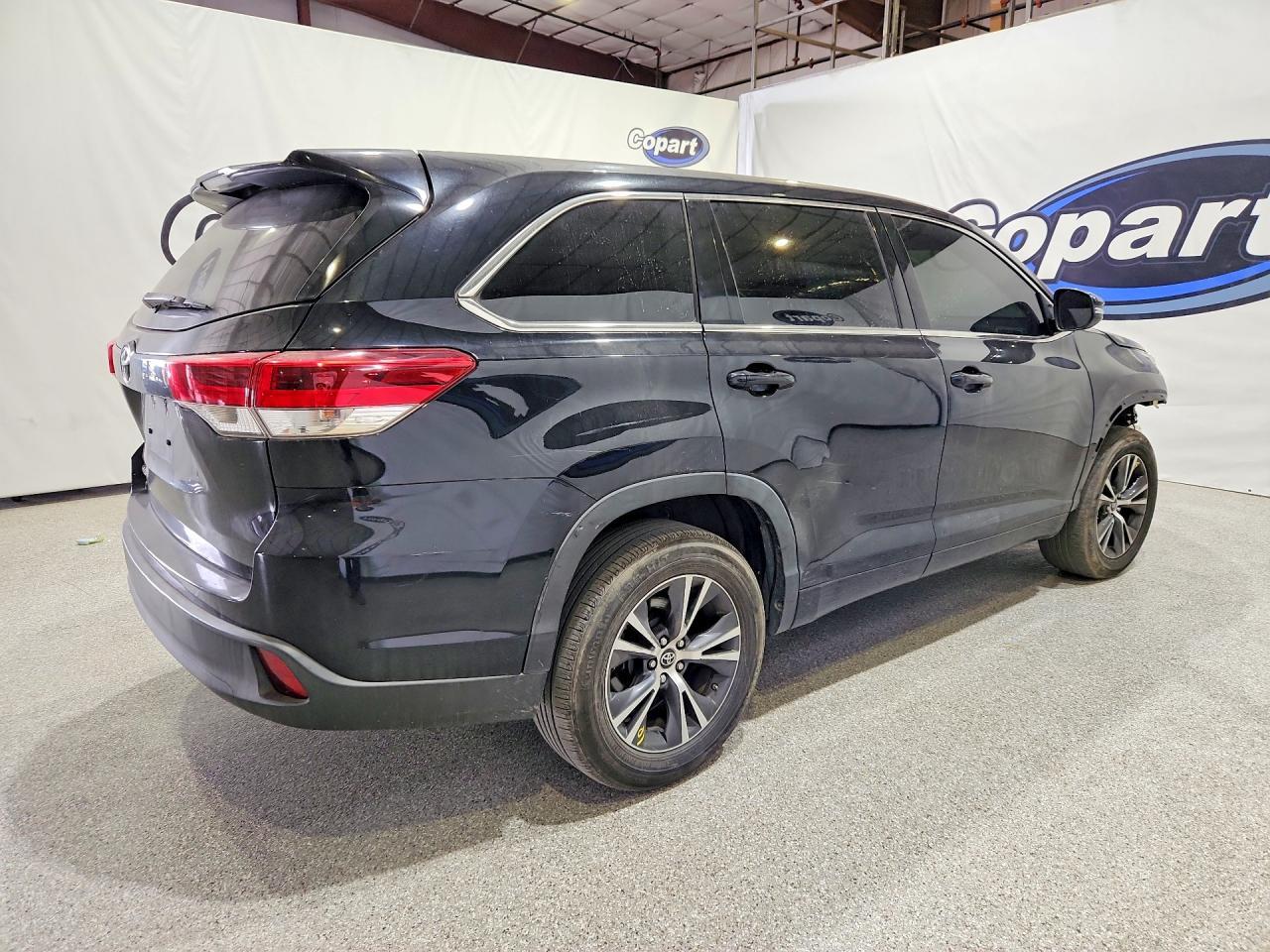2018 TOYOTA HIGHLANDER