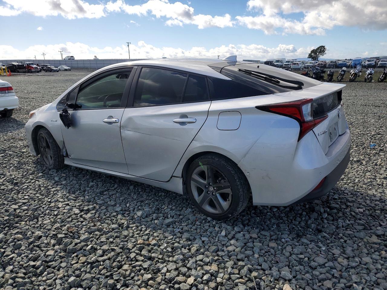 2019 TOYOTA PRIUS