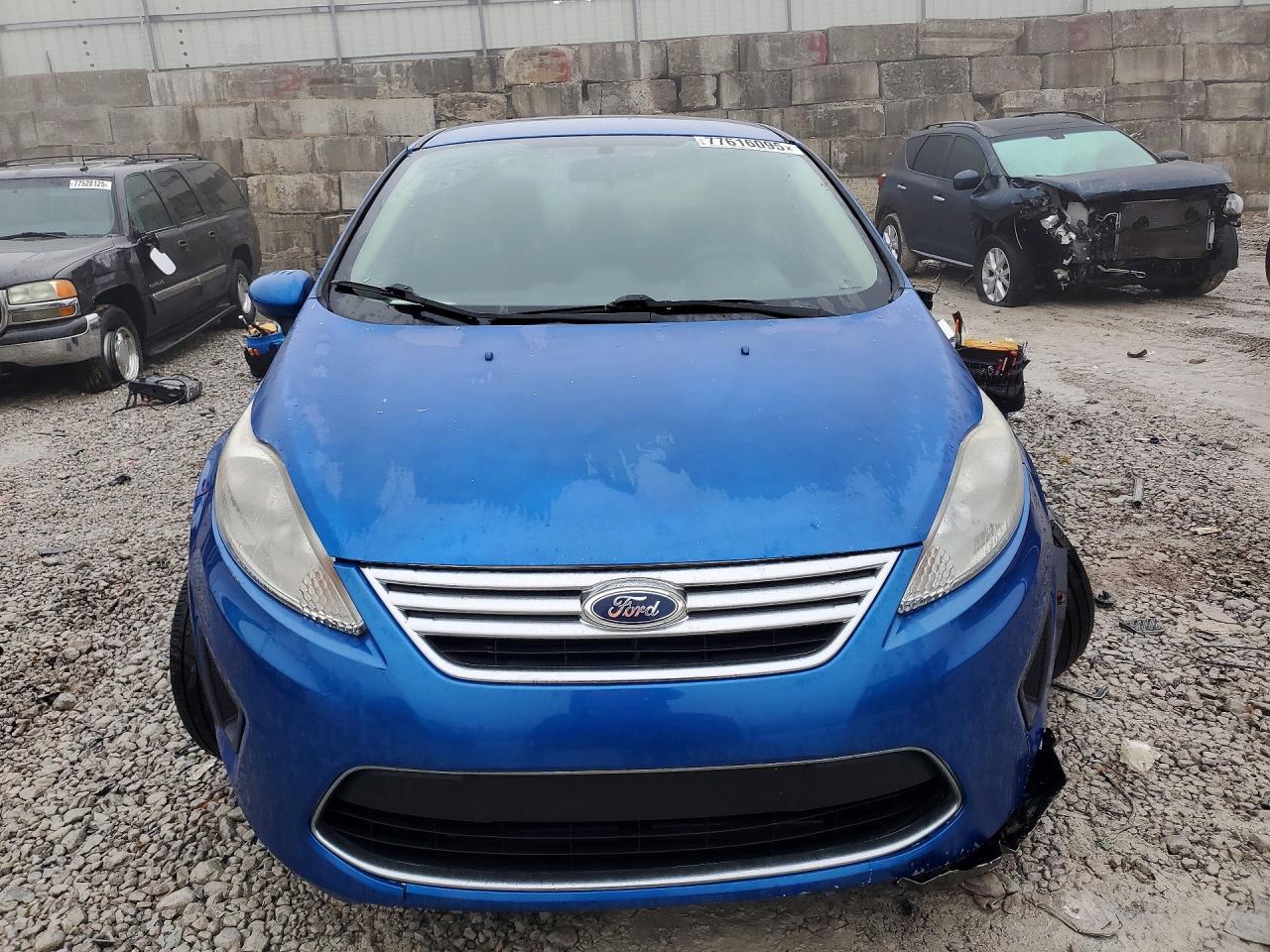 2011 FORD Fiesta
