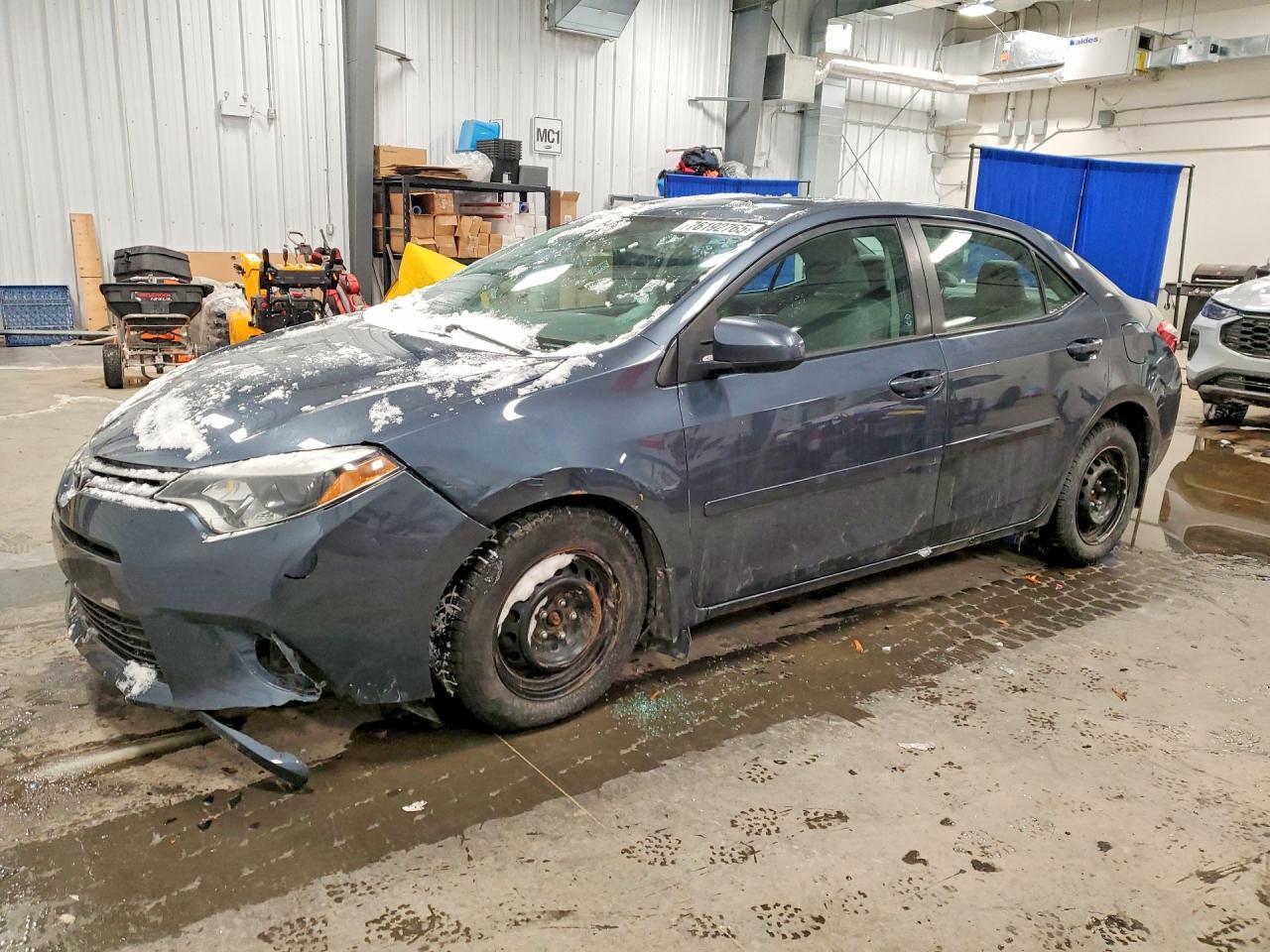 2015 TOYOTA COROLLA