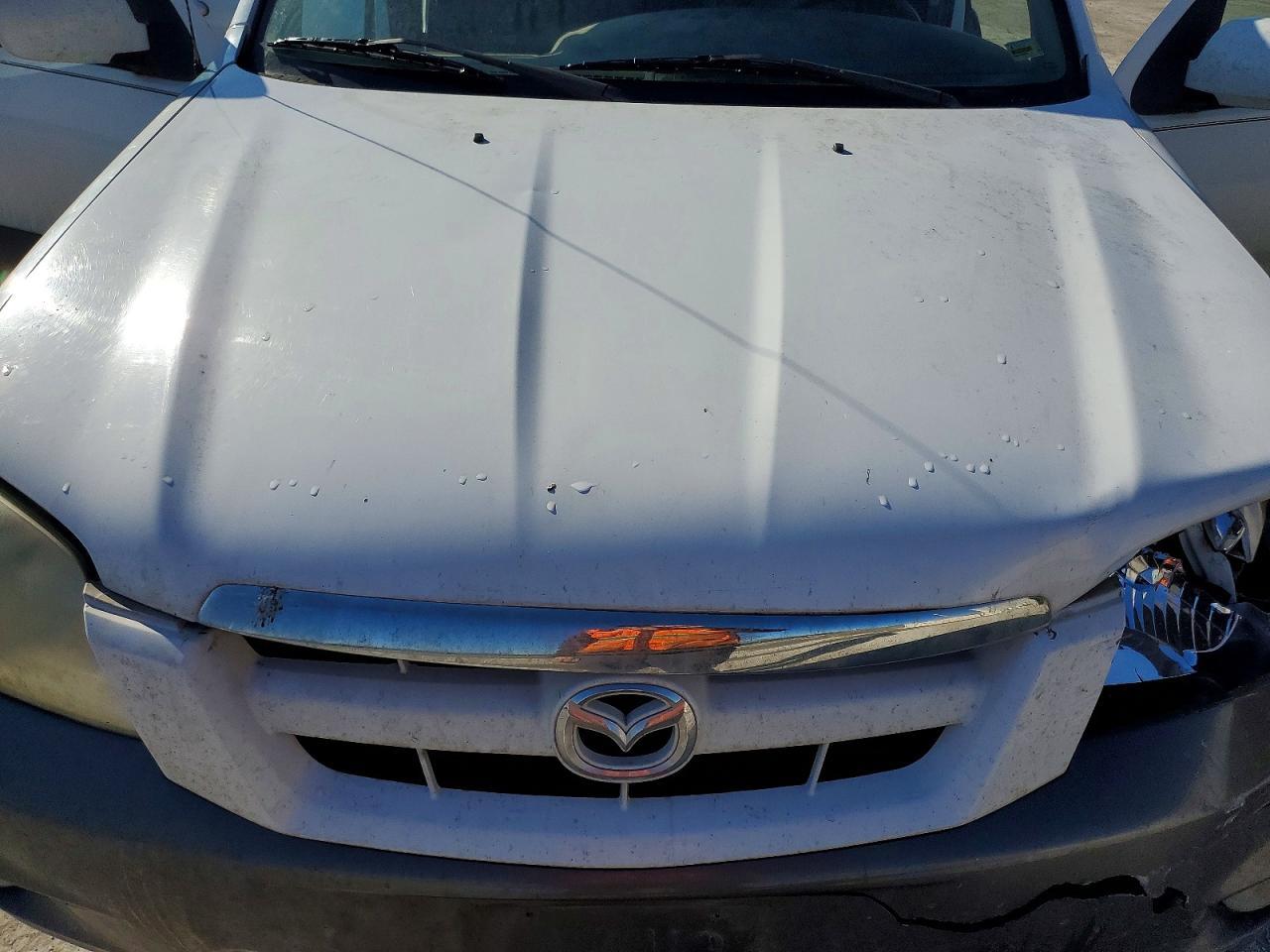 2005 MAZDA Tribute