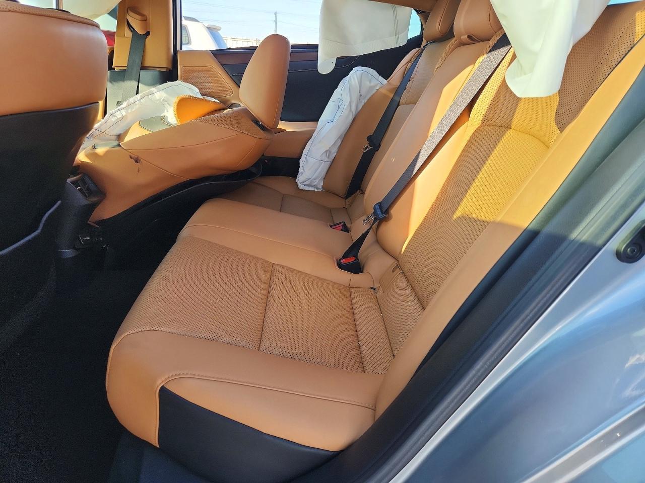 2022 LEXUS ES 350