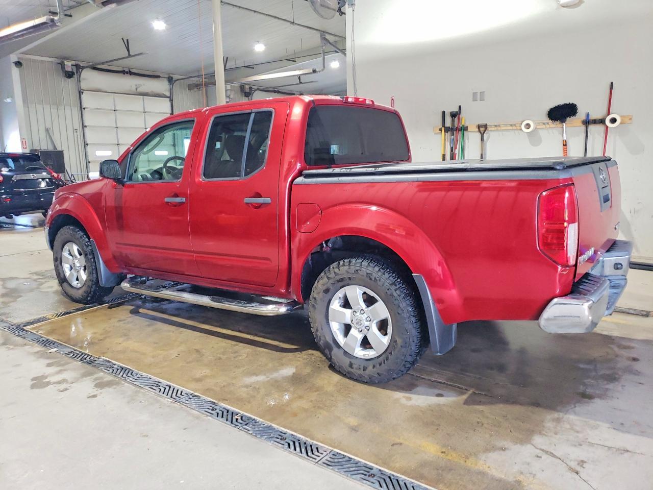 2010 NISSAN Frontier
