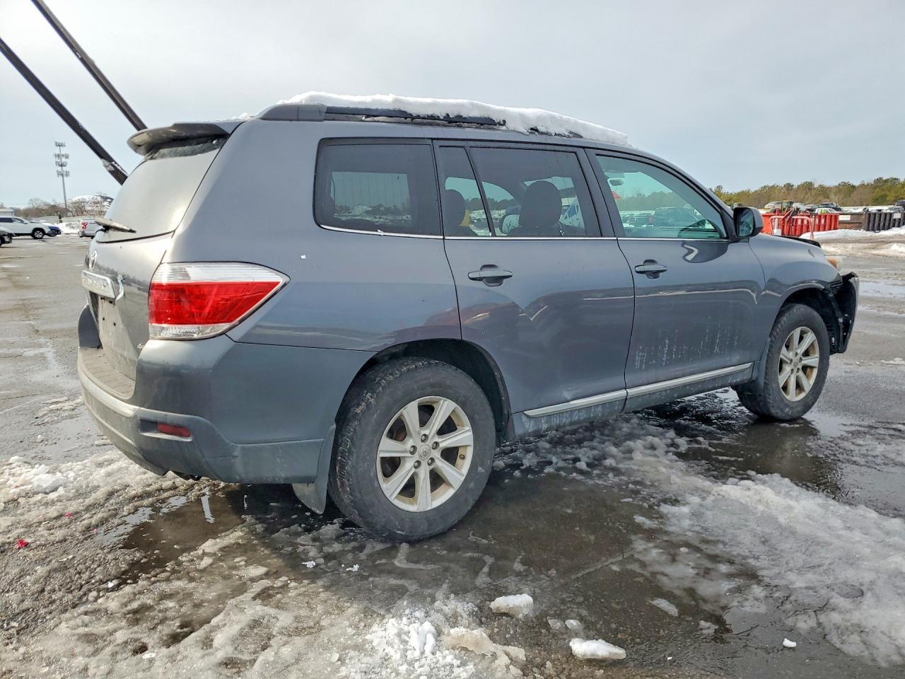 2013 TOYOTA HIGHLANDER