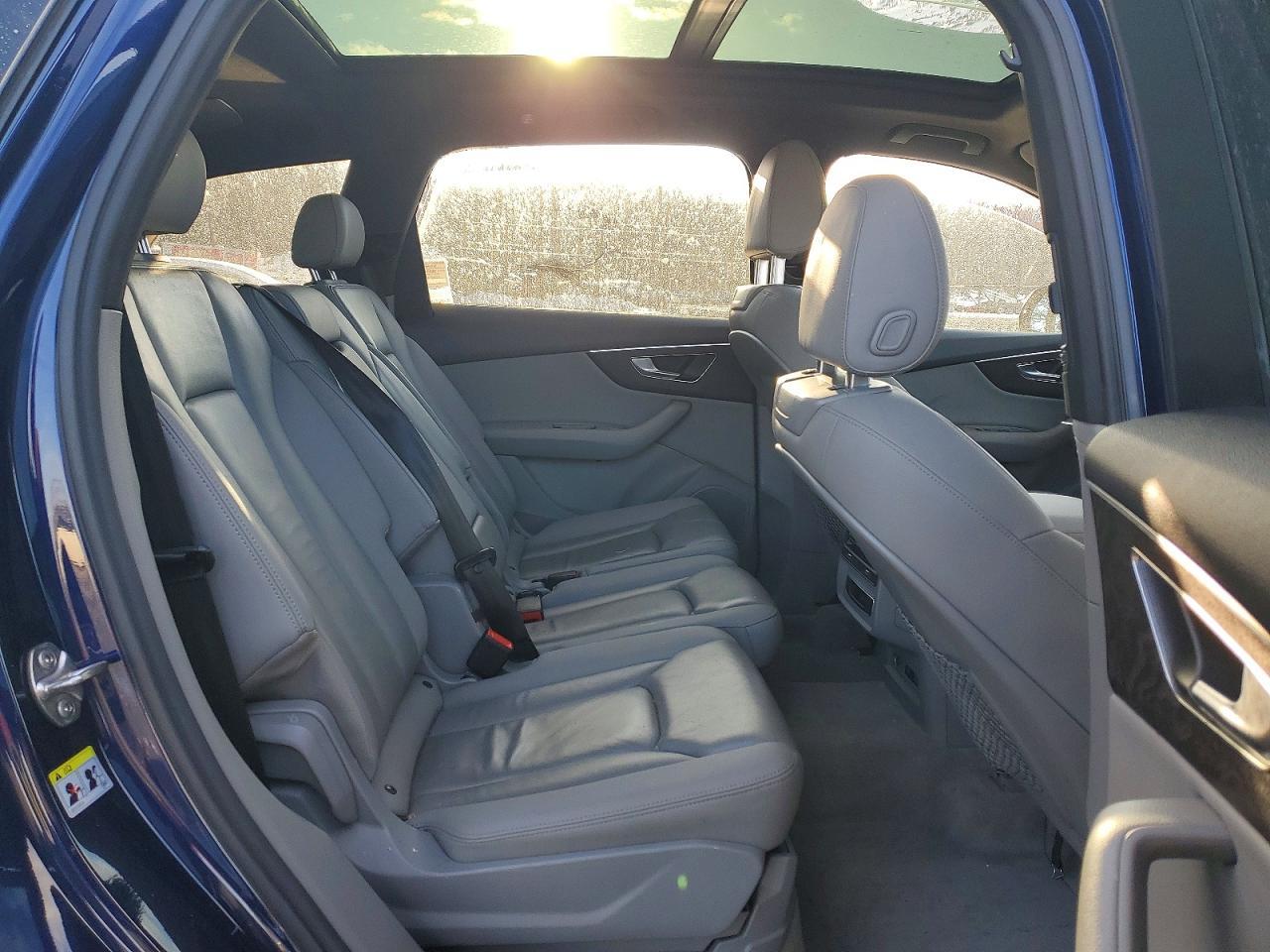 2021 AUDI Q7