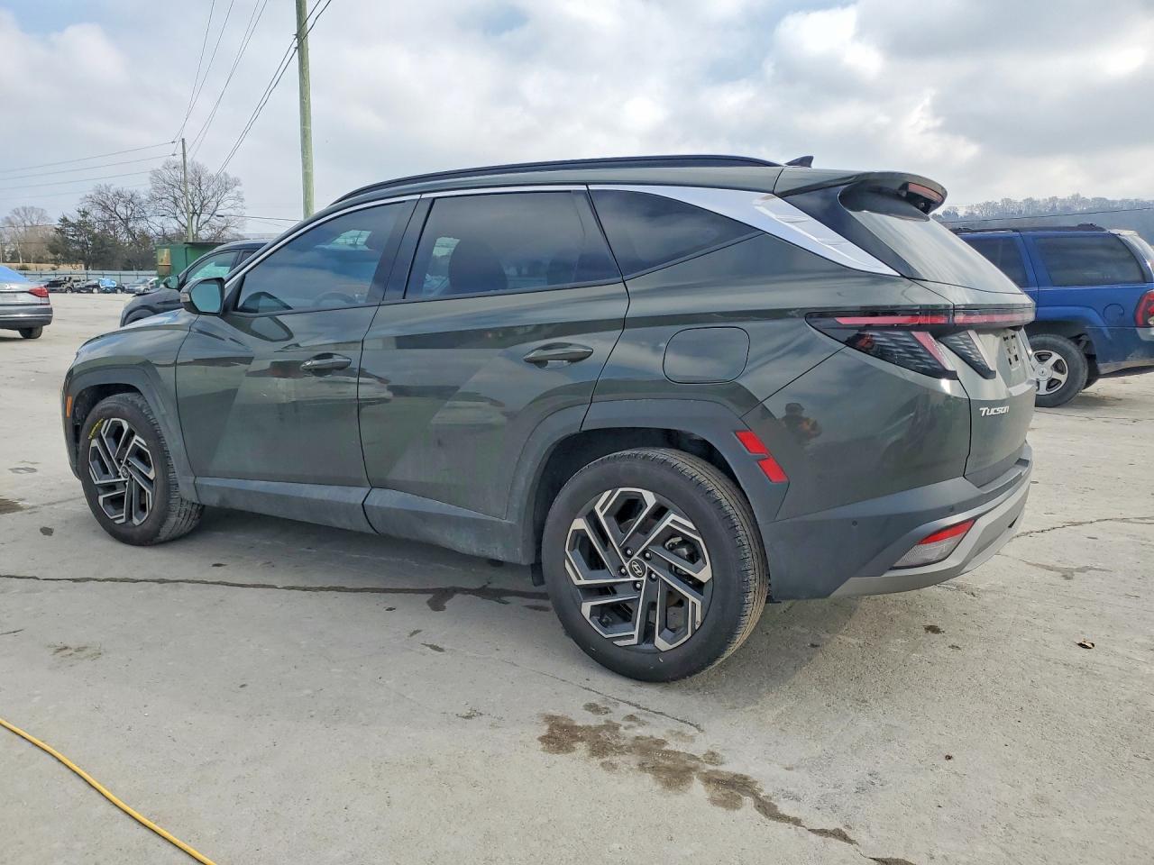 2025 HYUNDAI TUCSON