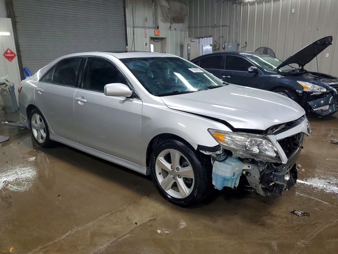 2011 TOYOTA CAMRY