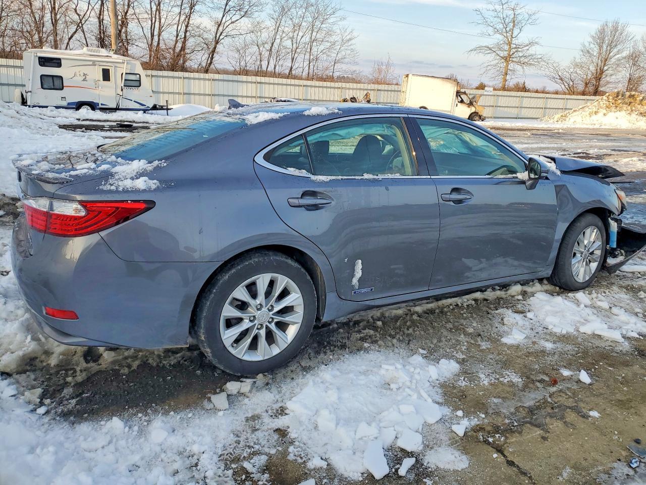 2013 LEXUS ES 300H