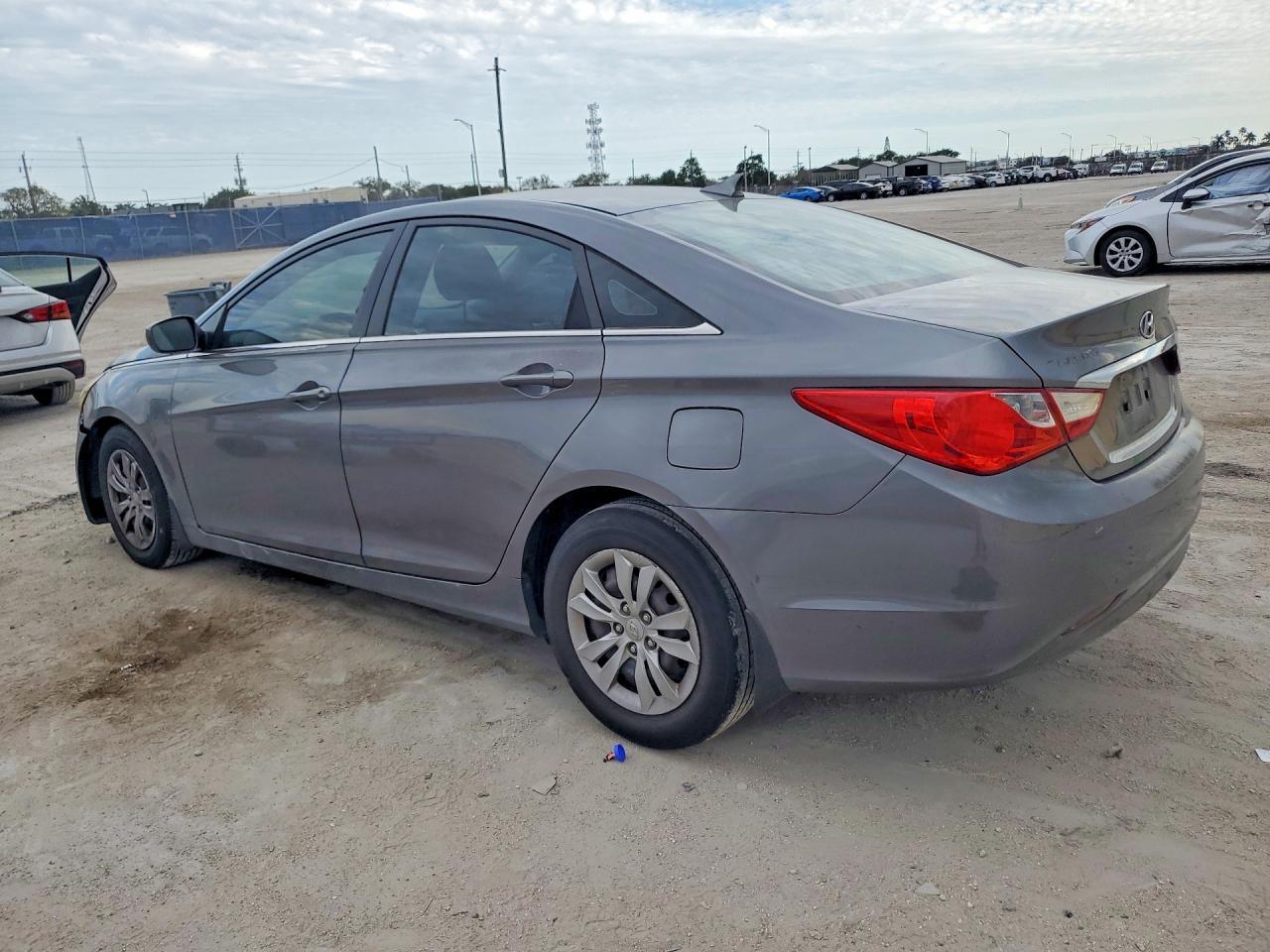 2011 HYUNDAI SONATA