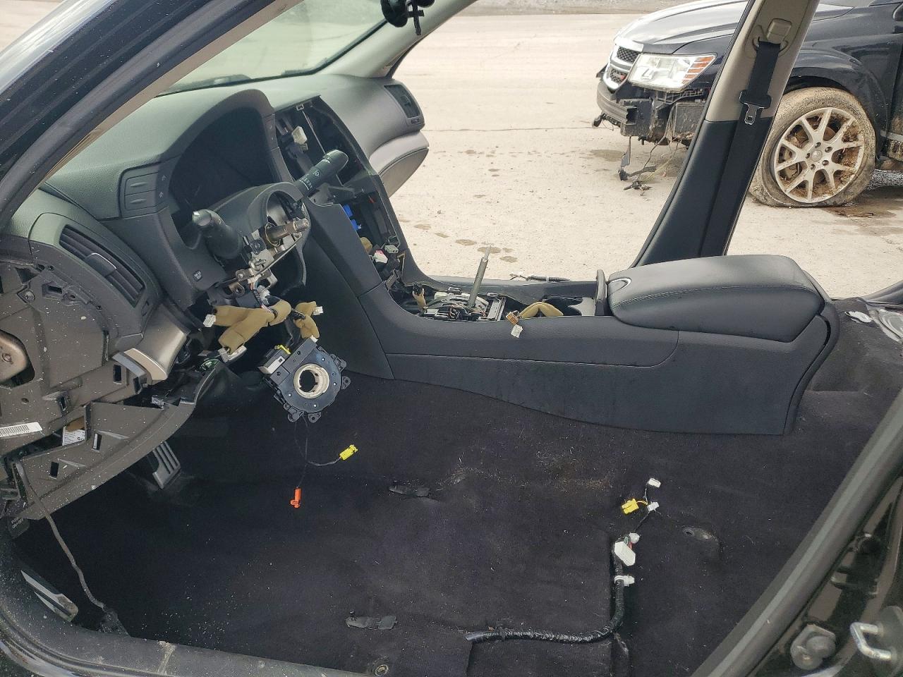 2012 INFINITI G37