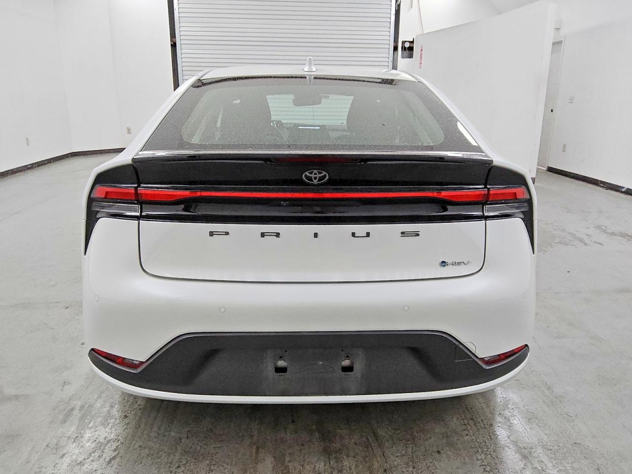 2025 TOYOTA PRIUS
