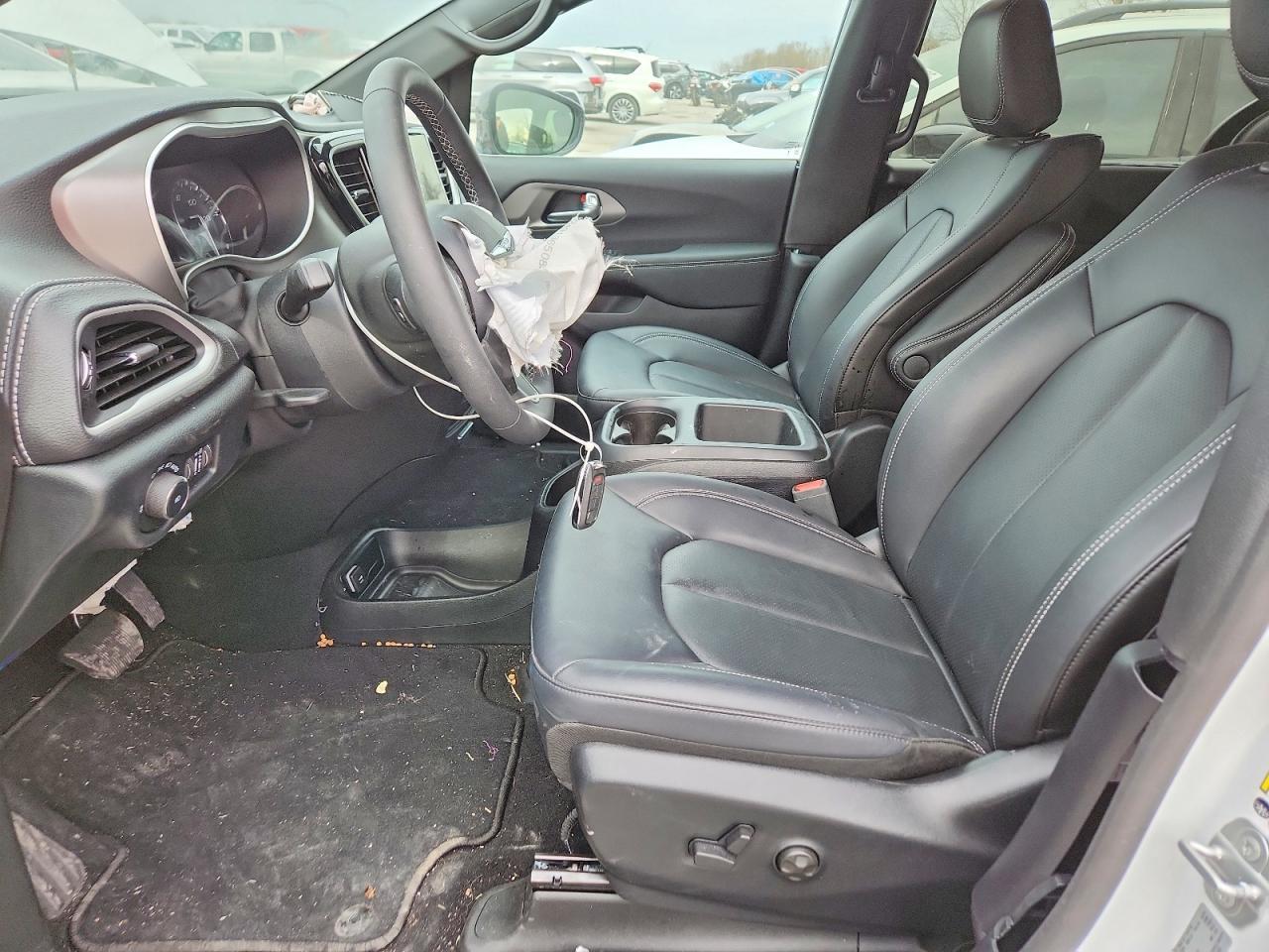 2025 CHRYSLER Pacifica