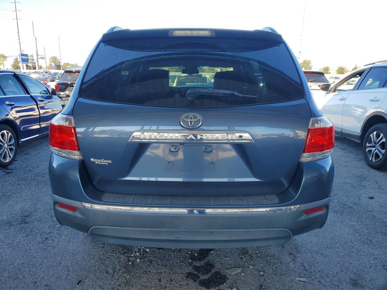 2012 TOYOTA HIGHLANDER