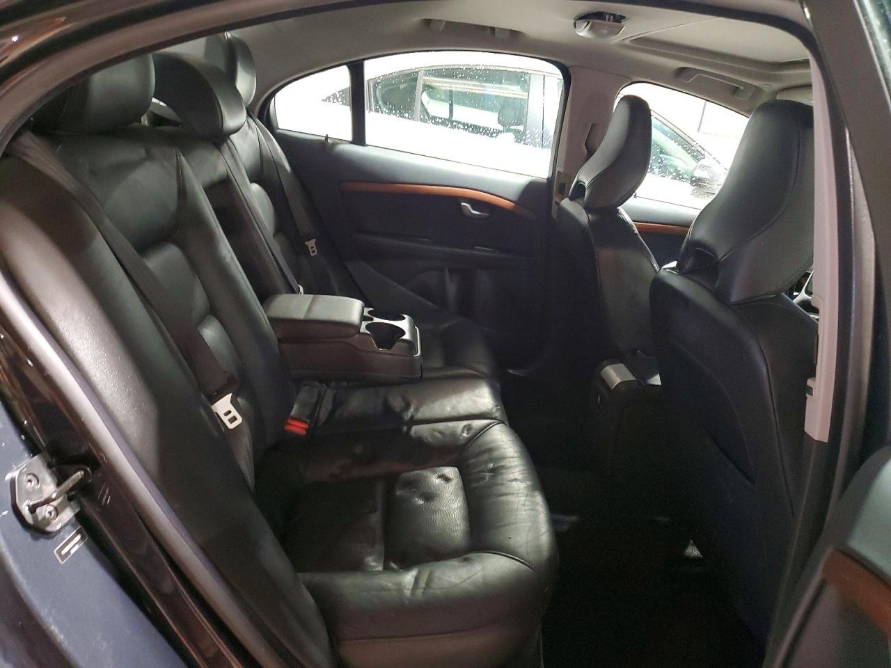 2010 VOLVO S80