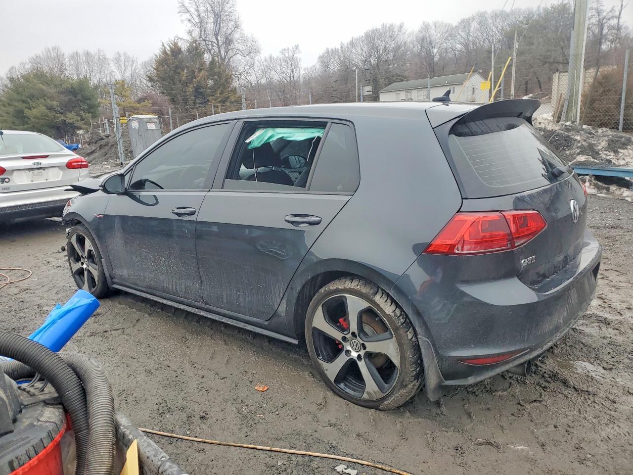 2015 VOLKSWAGEN GTI