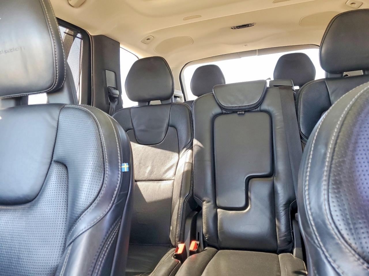 2018 VOLVO XC90